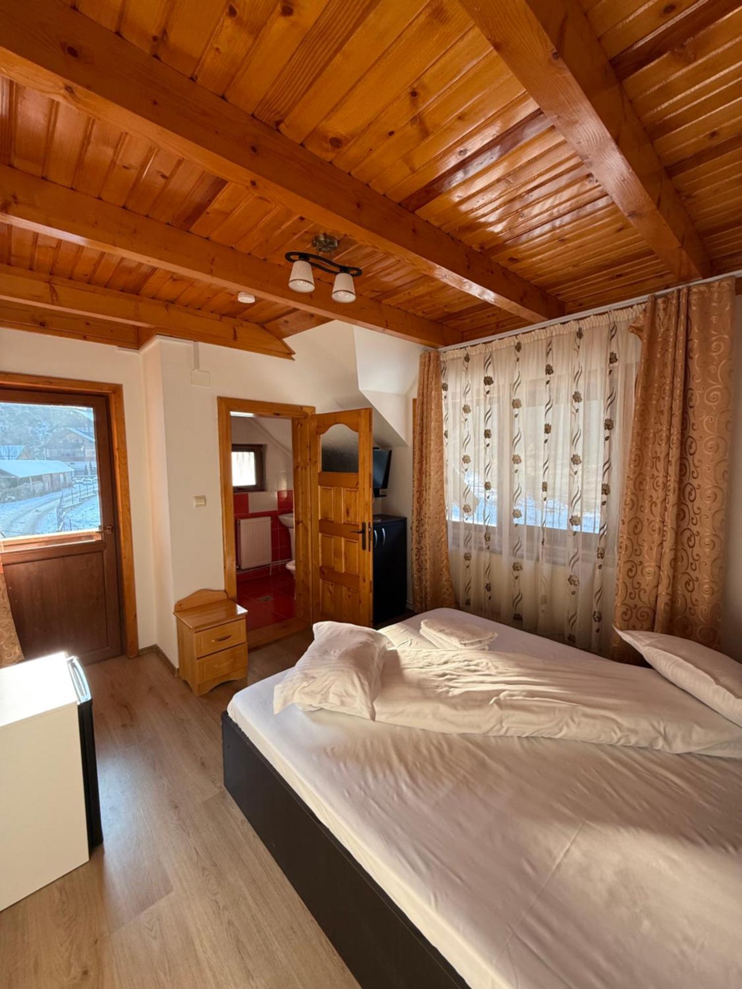 Casa Maryon Villa Rucar  Luaran gambar